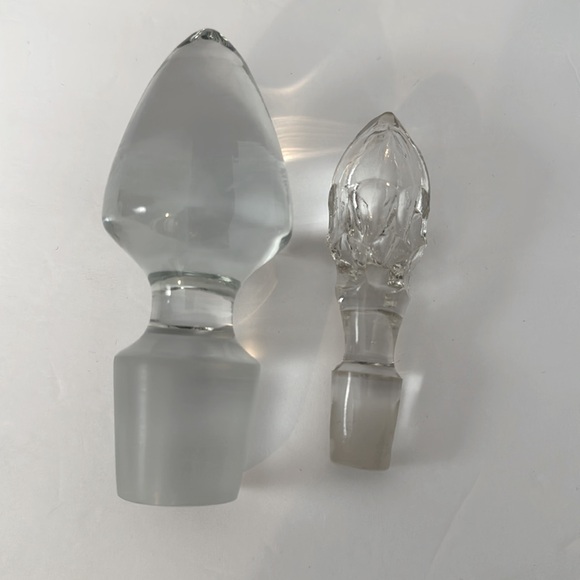 Vintage Clear Glass Bottle Stoppers Decanter Bulbous Lids - Picture 2 of 8